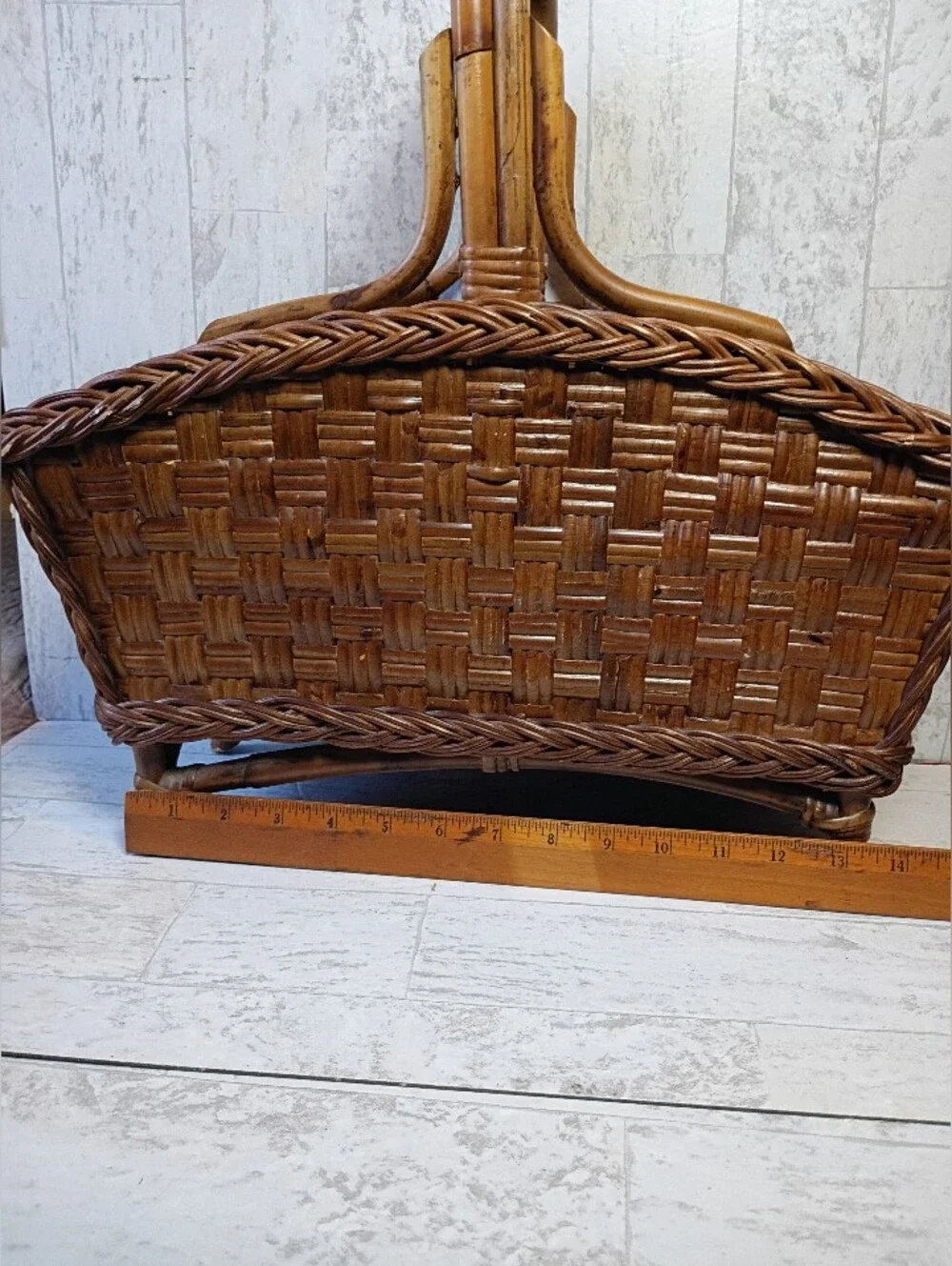 VTG Coastal FarmhWicker & Bamboo Handle  Magazine Newspaper Holder Storage Baske
